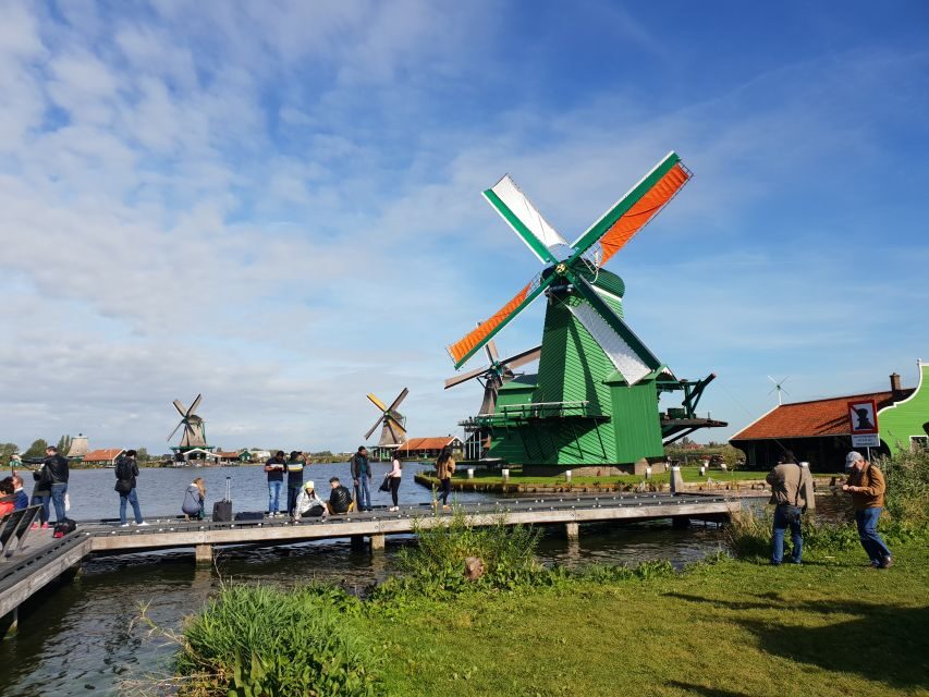 Small Group Zaanse Schans & Volendam Tour w/ Hotel Pick up - Zaanse Schans: Windmills, Clogs at Work, and Cheese That’s More Than a Snapshot