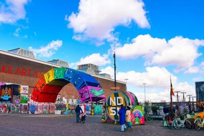 Street Art Walking Tour, private local Dutch guide - Amsterdam Centraal in 5 Minutes: The Quick Sculpture Find That Feels Like a Win