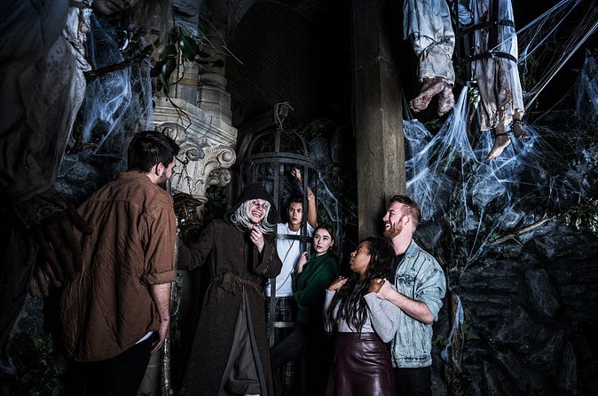 The Amsterdam Dungeon Entrance Ticket - What to expect emotionally: laughs, scares, and how “scary” it is