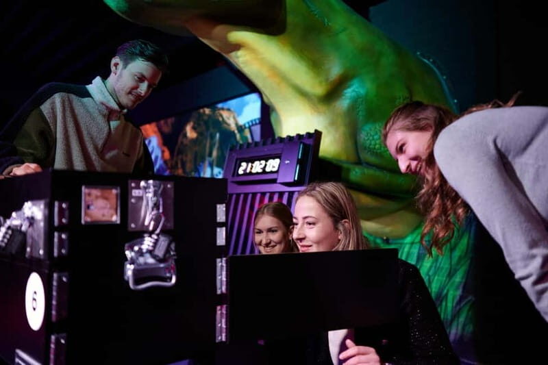 The Hague: EscapeBox Game - What the hour actually looks like: from rules to cracking the safes