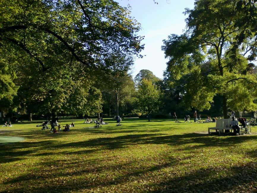 The Hague: Mystery Figures Walking Tour - Meeting at Escher in Het Paleis: starting your science clues in the right place