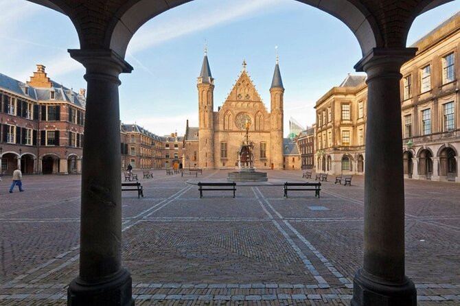 The Hague Self-Guided Audio Tour - How the Audio Links Work (and Why You Should Check the Titles)
