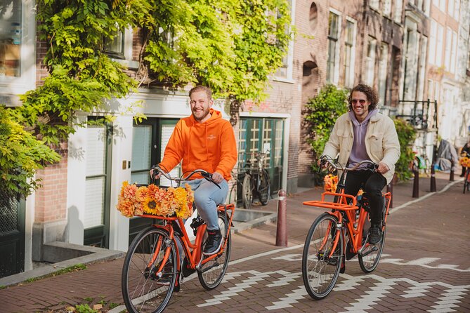 Top 10 Tastes of Amsterdam: Food & Culture Bike Tour - 9 Little Streets (Negen Straatjes) cookies: a sweet finale with local character
