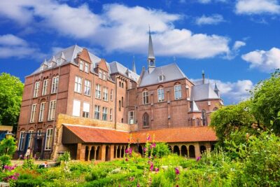 Uniquely Utrecht: An Audio Tour of its Charming City Centre - Pandhof Dom cloister: where the pace quietly drops