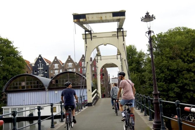 Urban Adventures Amsterdam Bike Tour, Graffiti and Magnet Fishing - How this Amsterdam bike tour feels in real life