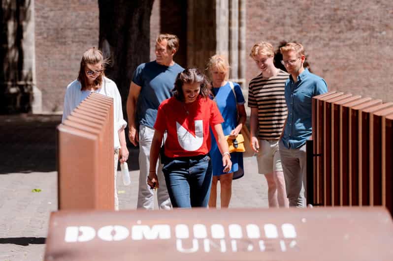 Utrecht: Domplein Highlights Tour - Meeting Point at Winkel van Uttecht (VVV Utrecht)