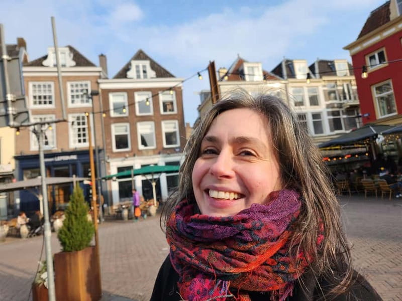 Utrecht: Family-Friendly Walking Tour with Guide - Medieval towers, but told like stories you can actually follow