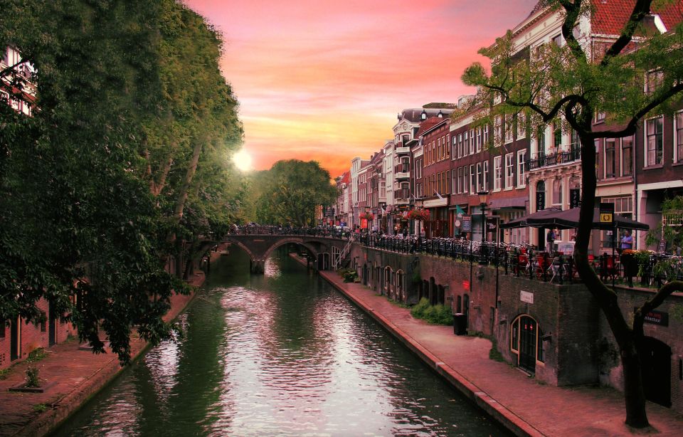 Utrecht: Guided Highlights Walking Tour - Utrecht’s Highlights Work Best When You Have a Local Narrating