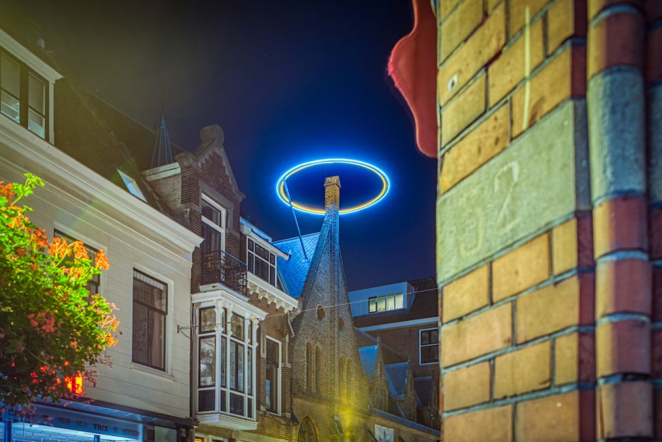 Utrecht: Guided Lumen Walking - Pausedam windows: the animated glow you’ll want to stare at a bit