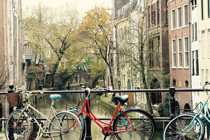 Utrecht Historic City: a Self-Guided Augmented Reality Tour - Utrecht Domplein: the smart starting point