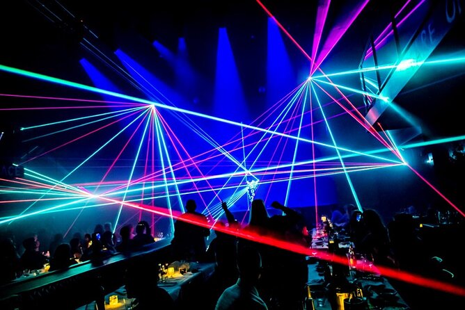 VEGAS Dazzling Variety Dinner Show in Amsterdam - The 3-course sharing menu: what you’ll actually eat
