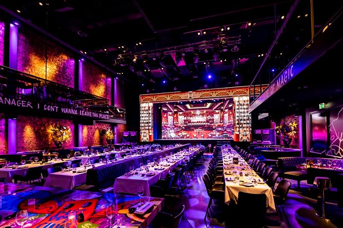 VEGAS Dazzling Variety Dinner Show in Amsterdam - Food volume, pacing, and drink strategy