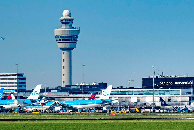 VIP Amsterdam Airport Departure Transfer - The airport run: timing, traffic, and why 30–45 minutes is only part of it