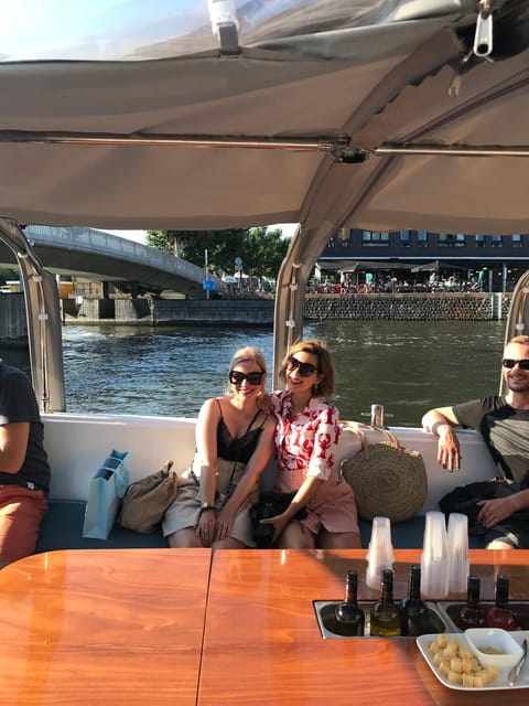 Visit Amsterdam by Boat with a French Guide (french) - Amsterdam Centraal and the Anne Frank House Area: Big Landmarks, Best Angles