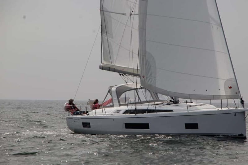 Vlissingen: Westerschelde Sailing Trip with Skipper - 3 hrs - The first hour feel: lock, then the Westerschelde starts talking