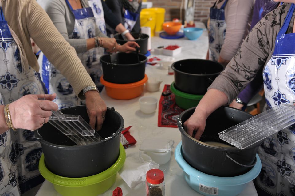 Volendam: 2.5-Hour Cheesemaking Workshop & Clog Making Tour - Simonehoeve: the Volendam-style mashup of farm cheese and wooden shoes