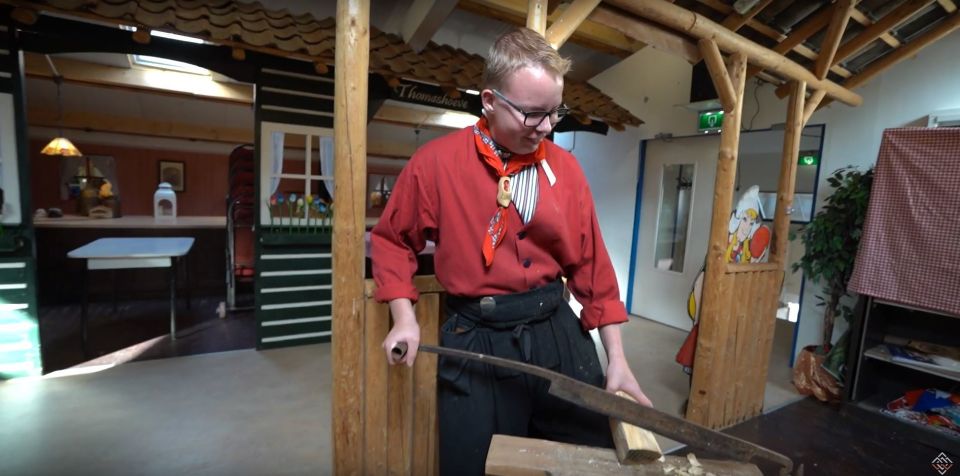 Volendam: 2-Hour Clogmaking Workshop and Cheese Tour - Key Things to Know Before You Go