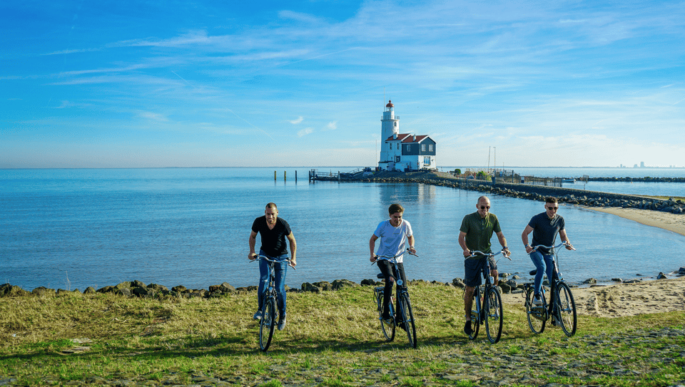 Volendam: Bike Rental including Highlights-Routes - The 10 km Dike Ride: Water Views That Keep Paying Off