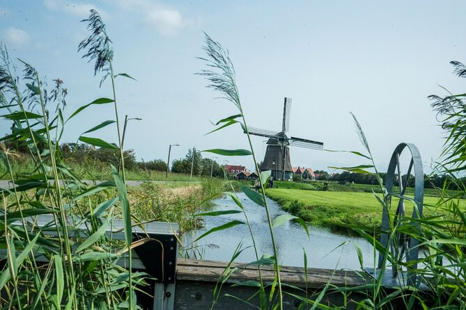 Volendam: E-bike rental with suggested countryside- and fisherman village route - Price and value: why this self-guided setup costs what it costs