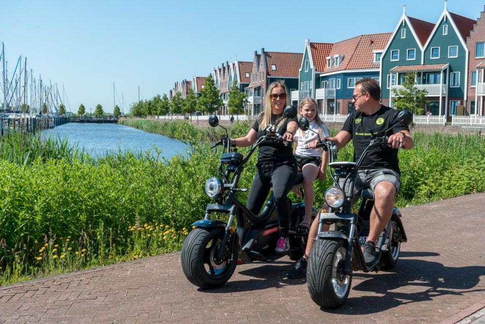 Volendam: E-Scooter Rental - From Haven 45: Your Start Under the Dike