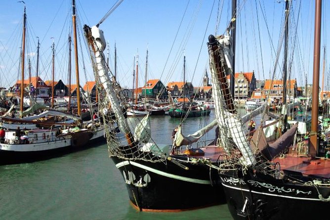 Volendam & Marken Private Tour in luxury Jaguar S Type 1/2 day - Broek in Waterland and Monnickendam: Brief Stops, Strong Atmosphere