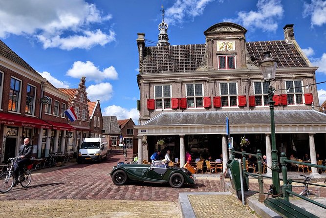 Volendam & Marken Private Tour in luxury Jaguar S Type 1/2 day - Flexibility and Friendly Guidance: The Difference Between a Drive and a Tour