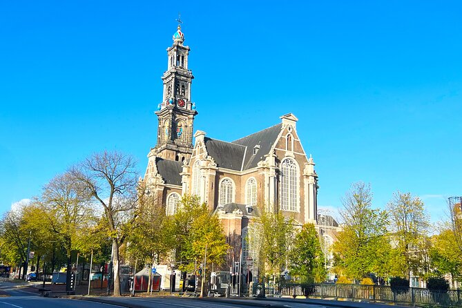 Walking Tour about Golden Age Architecture, private local guide - De Dolphijn and the Night Watch Connection