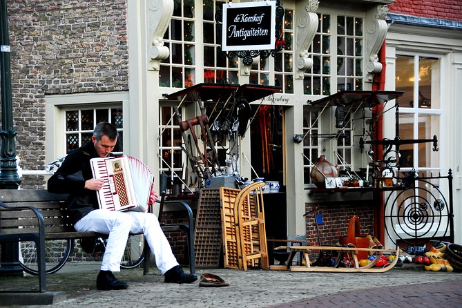 Walking Tour of Delft - The City of Orange and Blue - Entering Delft’s story at the Nieuwe Kerk