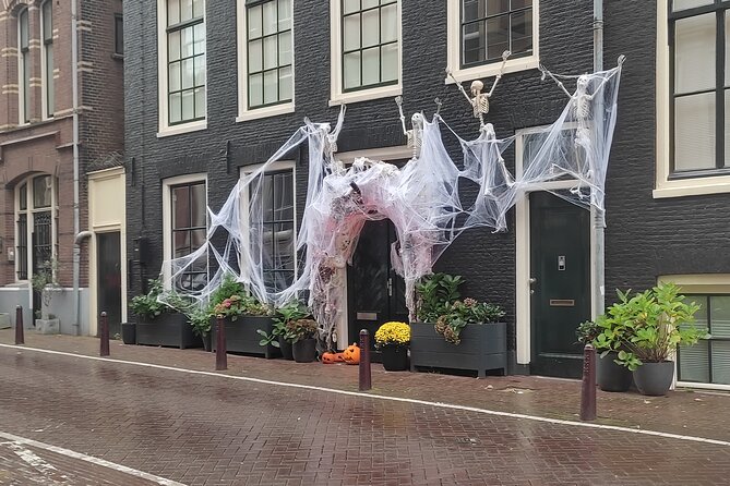 Walking Tour of Haunted Amsterdam - A 1h20 Haunted Walk Starting at Dam Square