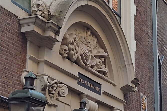 Walking Tour of Haunted Amsterdam - How Scary Is This, Really?