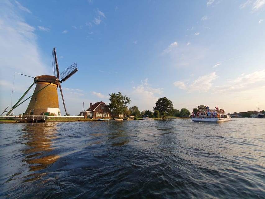 Warmond: Windmill Cruise and Keukenhof Entry Ticket - Audio guide and language options: helpful when it works