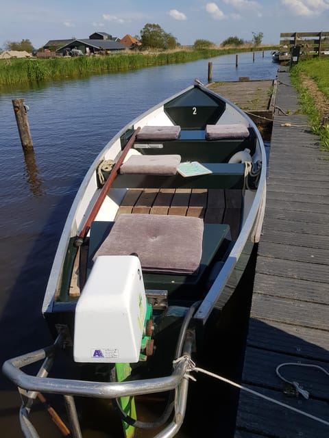 Whisperboat rental in beautiful area close to Amsterdam - Captain day, not a guided tour: how the self-drive system works