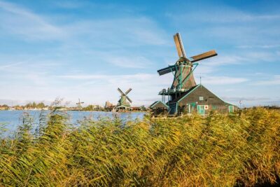 Windmill Tour from Amsterdam, Including Volendam & Marken - Zaanse Schans: windmills, wooden houses, and what to look for