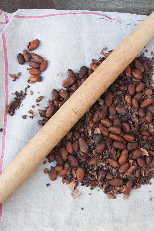 Zaandijk-Near Zaanse Schans Chocolate making demo & tasting - Roasting: where flavor starts and your palate gets involved
