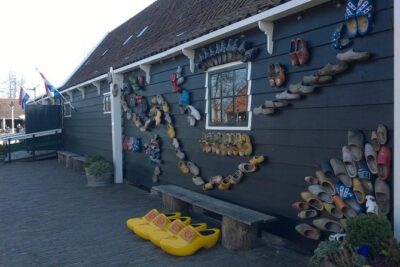 Zaanse Schans 3-Hour Private Tour from central Amsterdam, Airport or Port - Zaanse Schans Guided Time: Windmills, Waterways, and Craft Buildings