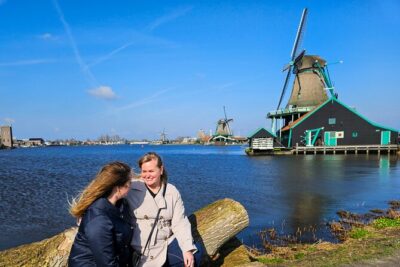 Zaanse Schans and Cheese Tasting Guided Tour from Amsterdam - Stop 1: Zaanse Schans open-air museum—what to prioritize