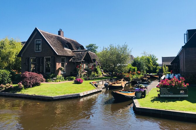 Zaanse Schans and Giethoorn Small-Group Tour with Hotel Pick-Up - Key things that make this tour work