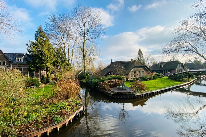 Zaanse Schans and Giethoorn Small-Group Tour with Hotel Pick-Up - Price and value: where the $131.01 really goes
