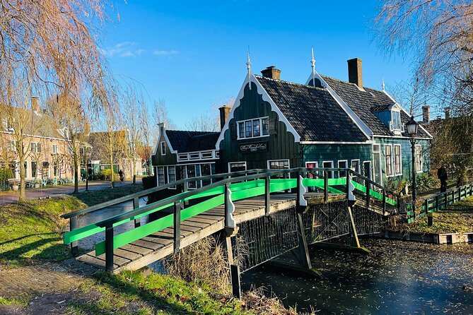 Zaanse Schans and Giethoorn Unique Day Trip with Boat Cruise - Zaanse Schans Windmill Village: Short Walks, Photo Time, and Craft Tours That Actually Teach