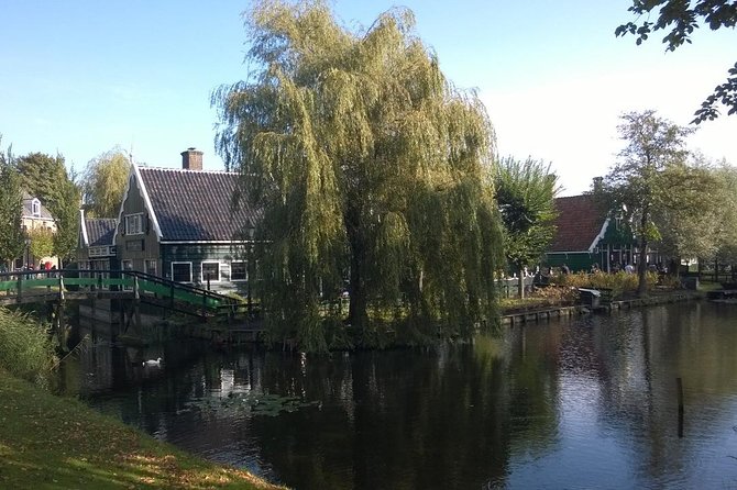 Zaanse Schans Small-Group Excursion from Zaandam - Stop 1: The guided walk through Zaanse Schans’s timbered streets