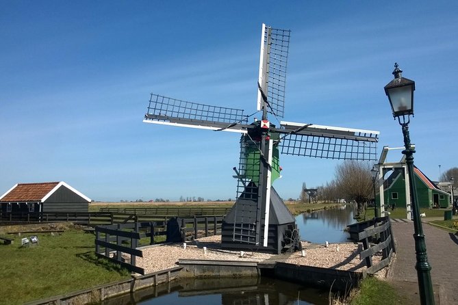 Zaanse Schans Small-Group Excursion from Zaandam - Stop 4: Molen De Kat paint mill and the view from the platform