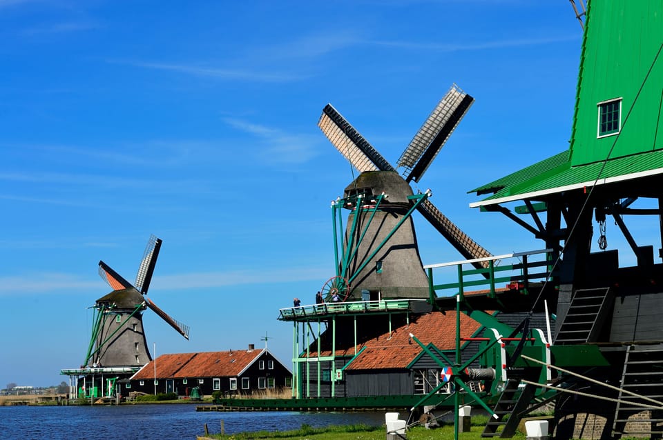 Zaanse Schans: Windmill & Museum Entry Ticket w/ Audio Guide - Audio Guide in English and Dutch: How to Use It Without Getting Stuck