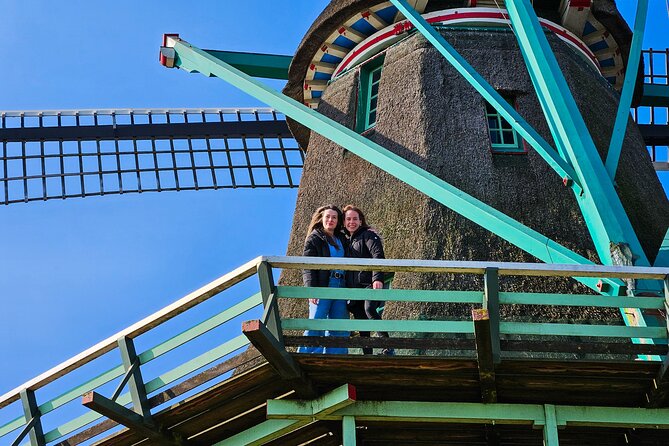 Zaanse Schans Windmills, Cheese and Volendam Tour from Amsterdam - Kooijman Clogs workshop: watch craft, then shop smarter