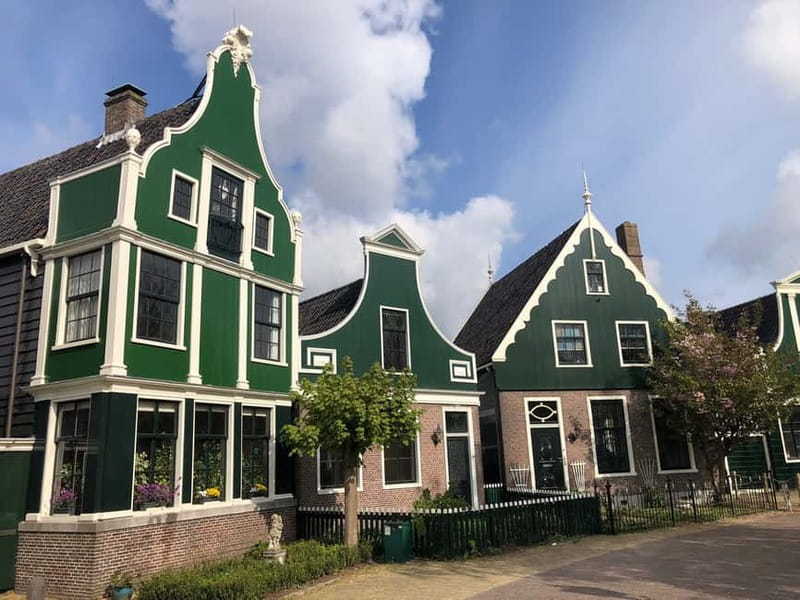 Zaanse Schans Windmills, Fishing Villages & Countryside - Should you book this Zaanse Schans, Volendam and Marken day tour?