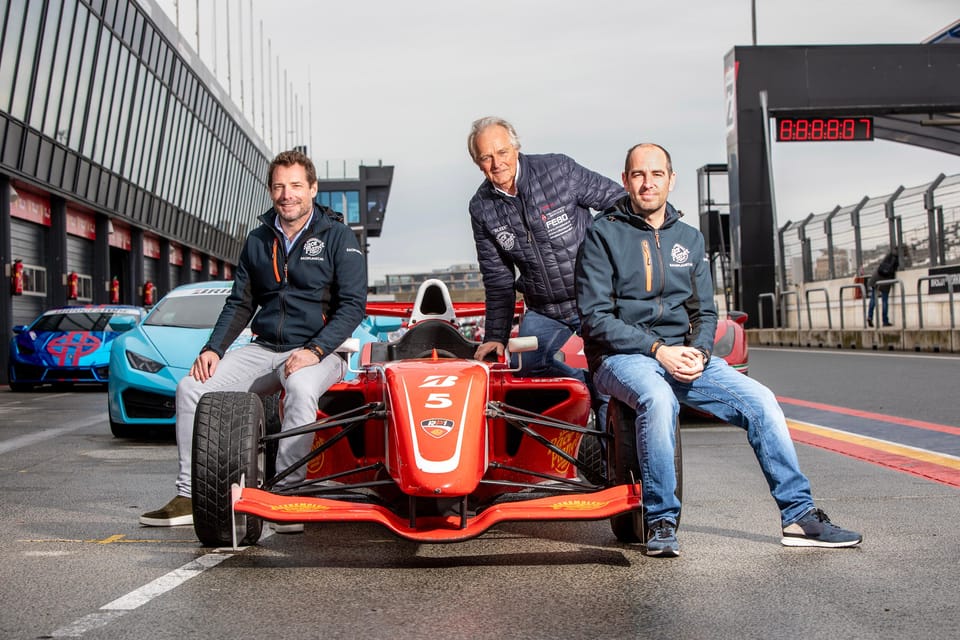 Zandvoort: Driving Experience at the Formula 1 Race Track - What to bring for a smooth, safe day at Zandvoort