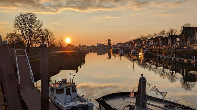 Zierikzee: Guided Walking Tour - How the guide keeps it human (and not a facts lecture)