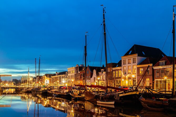 Zwolle: City Walk with Audio Guide in 7 Languages on your Phone - Zwolle as a Hanseatic city: stories about Thomas a Kempis